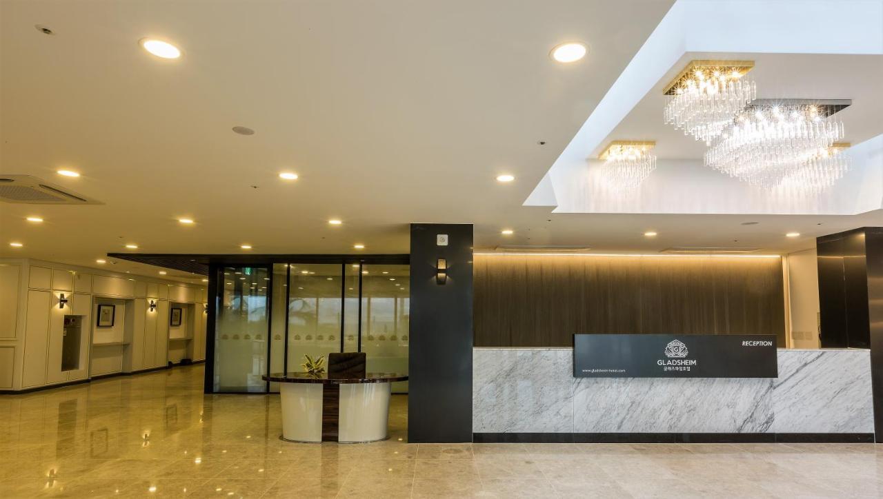 Gladsheim Hotel Seogwipo Ngoại thất bức ảnh