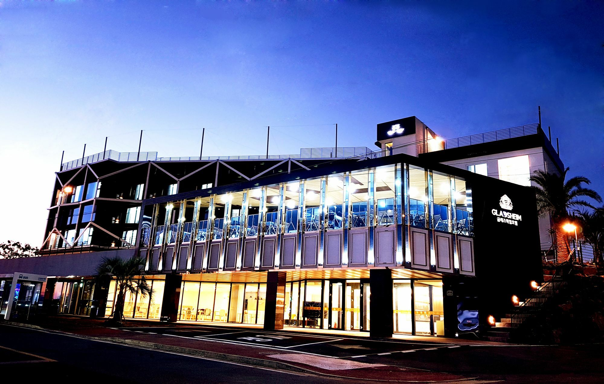 Gladsheim Hotel Seogwipo Ngoại thất bức ảnh
