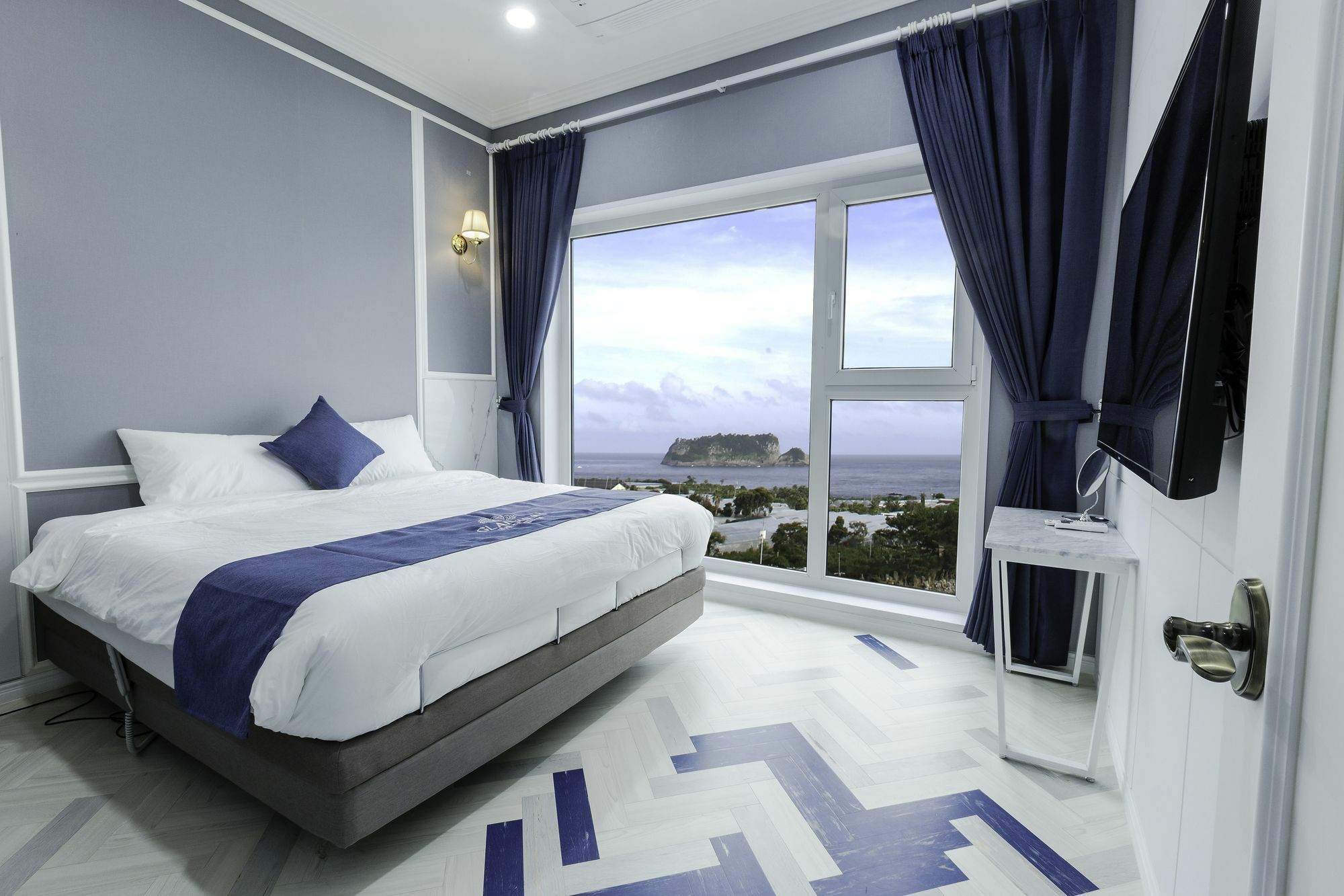 Gladsheim Hotel Seogwipo Ngoại thất bức ảnh